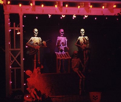 The Skeletones, 2001